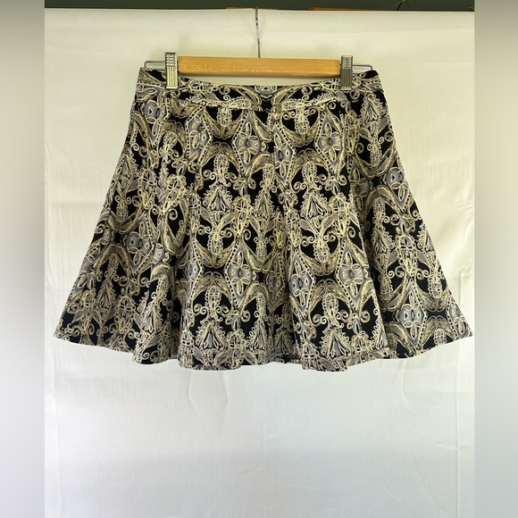 ✨ Flirty Short Circle Skirt - Deconstructed Paisley Print ✨ - Picture 3 of 11